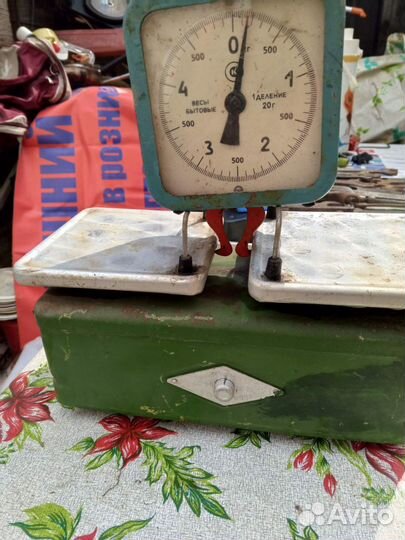 Старинные весы