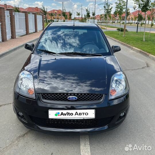 Ford Fiesta 1.6 AT, 2007, 253 608 км