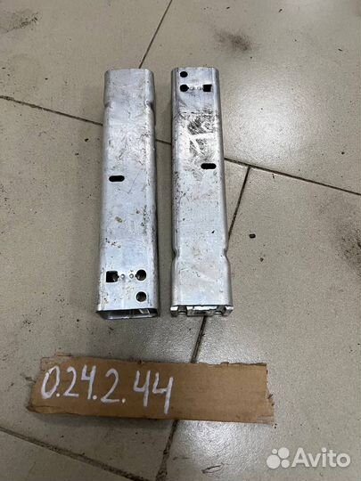 Кронштейн радиатора Mercedes E-Class W213