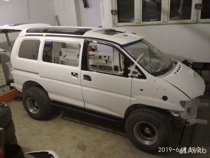 Mitsubishi L400 2.5 AT, 2000, 135 000 км