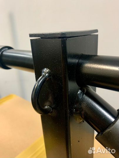 Турник наддверный