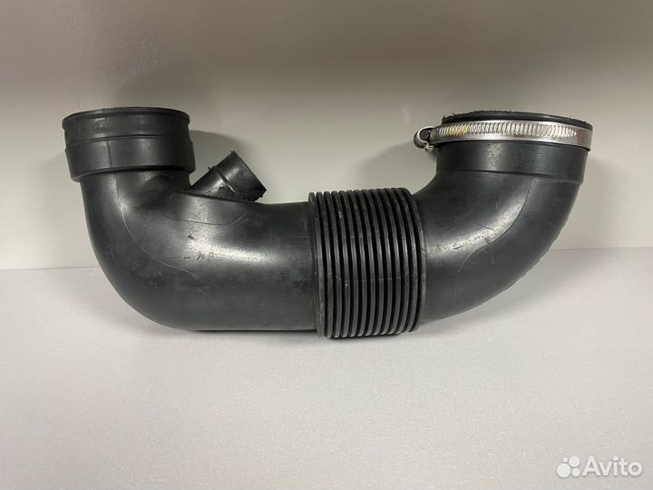 Патрубок Mercedes W163 OM 612.963 2.7л Дизель