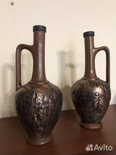 Бутылки кувшины от грузинких вин