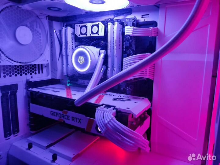 Видеокарта RTX 3070TI, белая