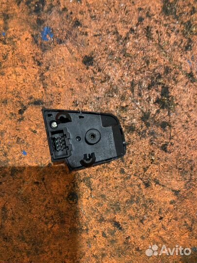 Кнопка руля правая Opel Antara 2007-2015