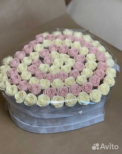 Сладкий подарок девушке