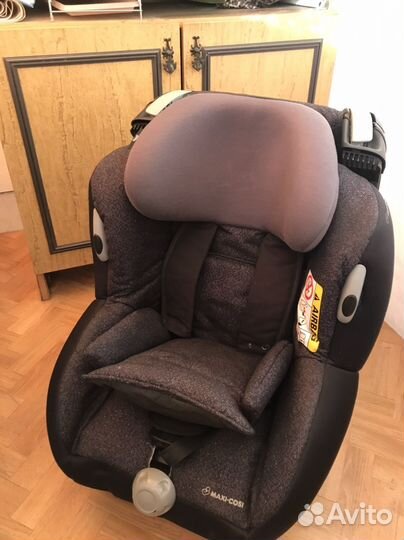 Автомобильное кресло maxi cosi