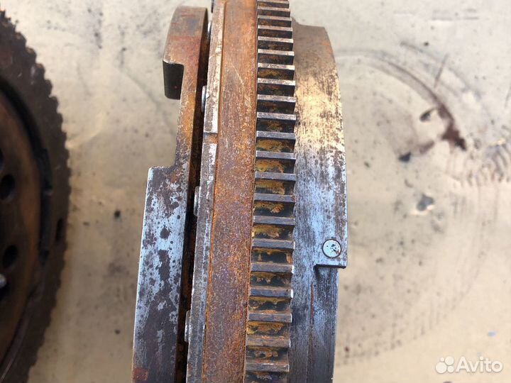 Маховик демпферный Mercedes w210 M111