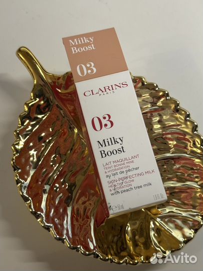 Clarins milky boost 03 оттеночный флюид