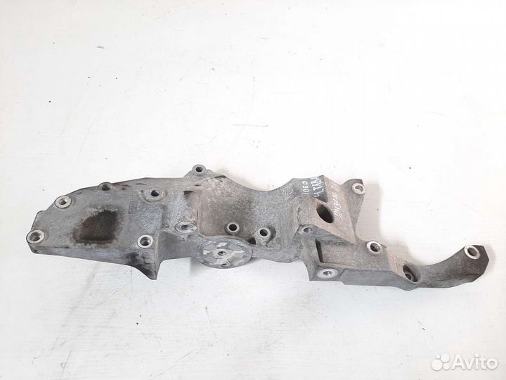 Кронштейн крепления генератора 2.0 txba Форд Монде