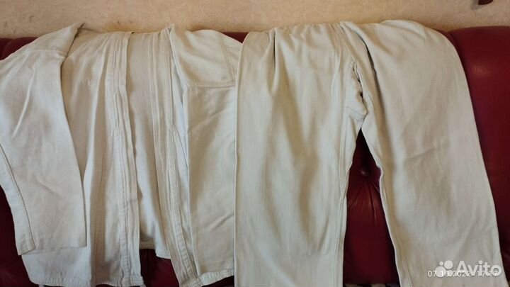 Кимоно для карате длина 58,длина штанов 72