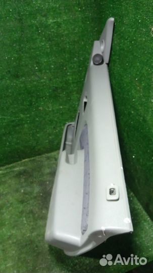 Обшивка двери передней правой Renault Logan