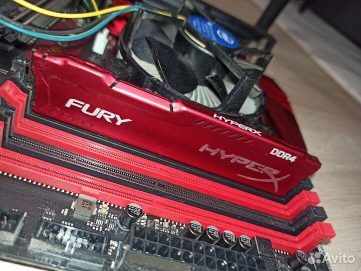 Материнская плата с процессором и памятью ASRock