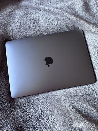 Apple macbook pro 13 2017