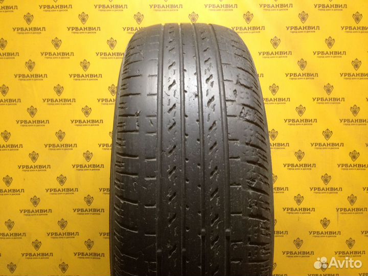 Nexen Roadian 571 235/65 R17 104T