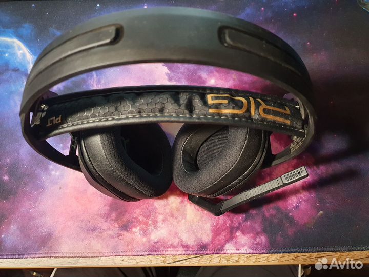 Радиочастотная гарнитура Plantronics RIG 800 HD