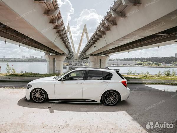 Литые диски Vossen VFS2 R18 на BMW 1 Series