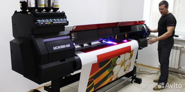 Оператор широкоформатной печати