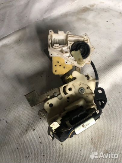 Замок двери передний правый Geely Otaka CK1 L 2008