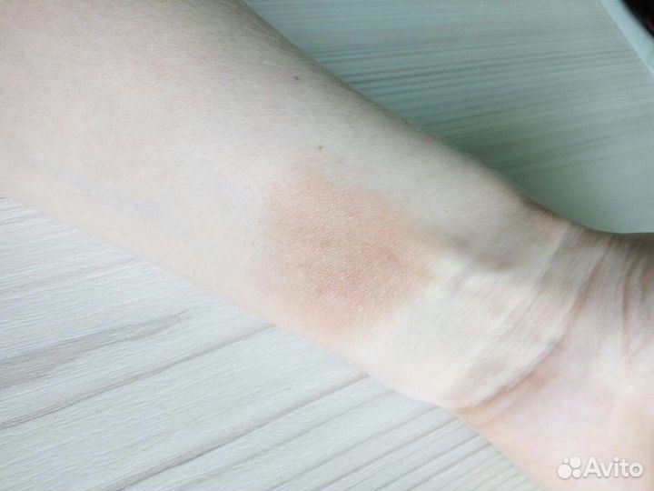 Бронзер Clinique темный с шиммером