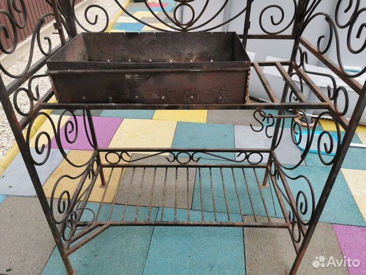 Мангал с крышей бу