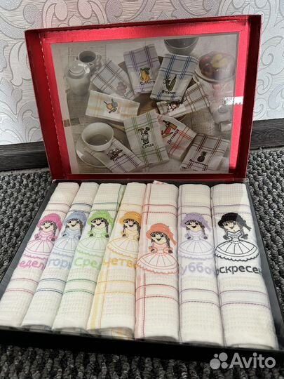 Набор полотенец новые