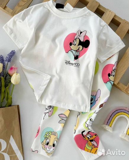 Костюм 128 Zara для девочки новый