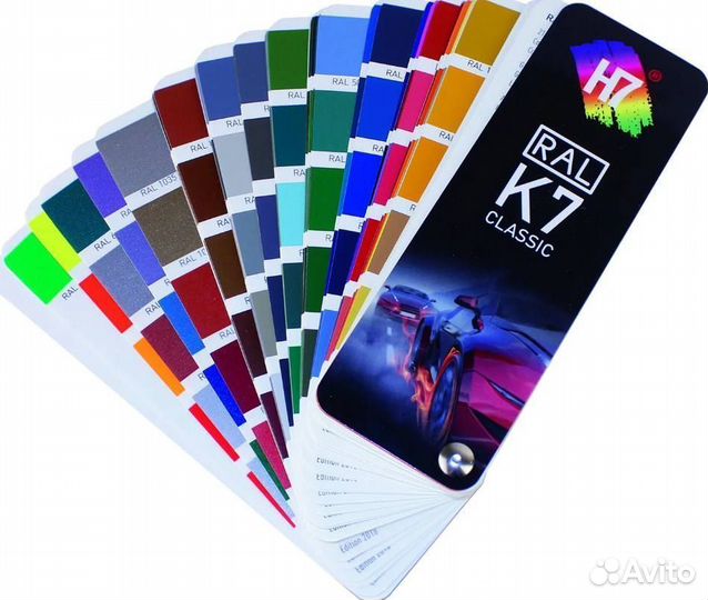 Классическая металлическая дверь с окном и ковкой