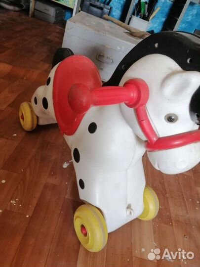 Лошадь детская на колесах