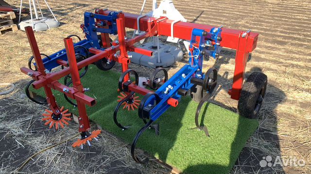 Культиватор для прополки чеснока, капусты, овощей