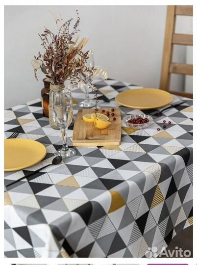 Скатерть + салфетки под приборы