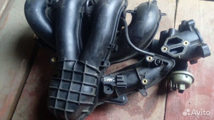 Впускной коллектор