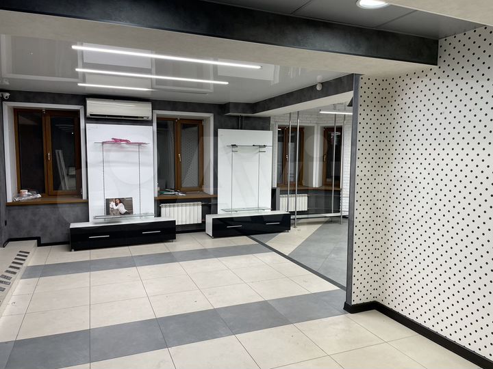 Свободного назначения, 180 м²