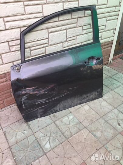 Дверь передняя левая auris