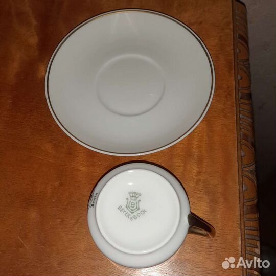 Чашка с гербом антик