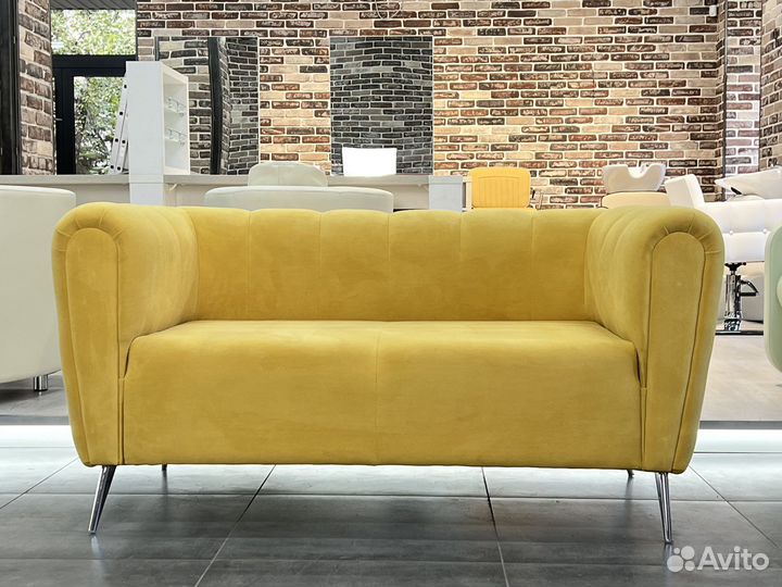 Диван в зону ожидания для бара ресторана