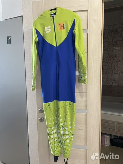 Конькобежный костюм