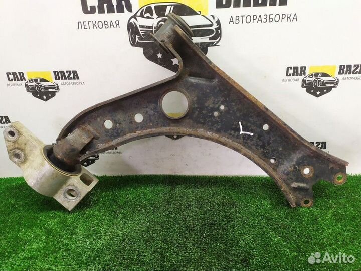 Рычаг передней подвески левый