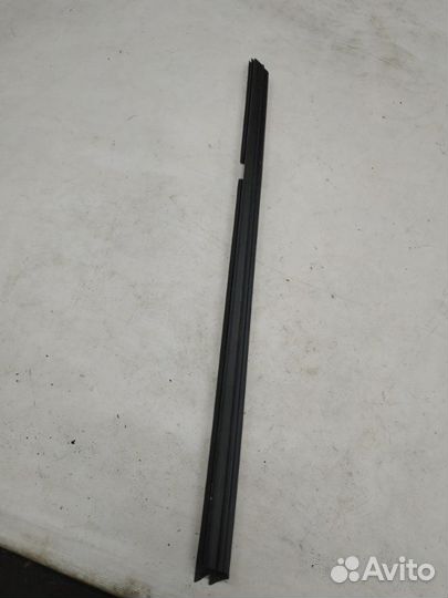 Бархотка задняя правая Bmw 5 F10/F11 N20B20 2012