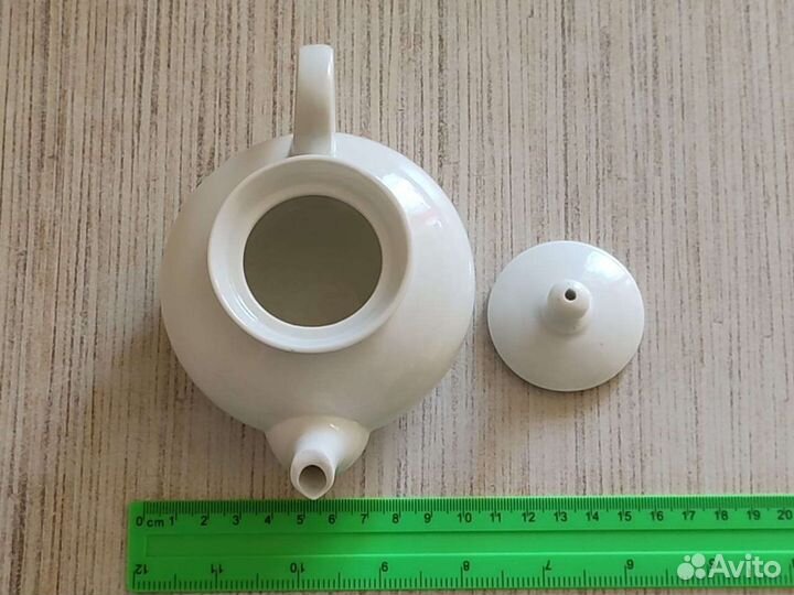 Чайник старинный. М. С. Кузнецов