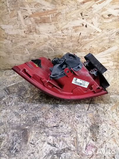 Фонарь правый Volkswagen Sharan 7N 1.4T CAV