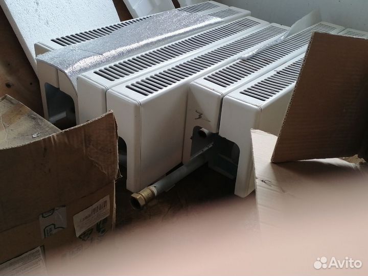 Конвектор напольный водяной