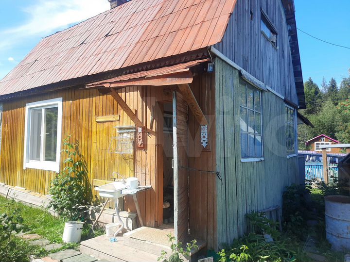 Дача 24,7 м² на участке 6 сот.