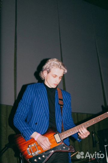 Преподователь Гитары