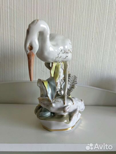 Фарфоровая статуэтка Цапля