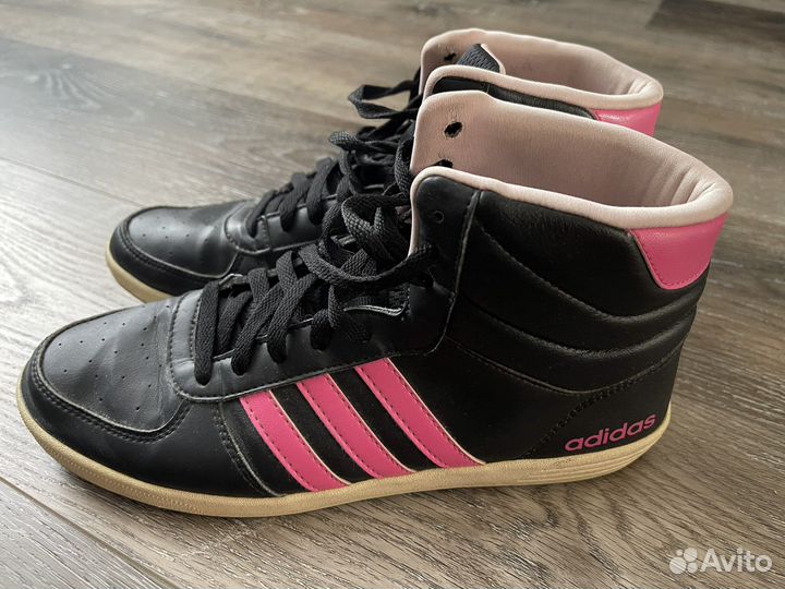 Кроссовки adidas
