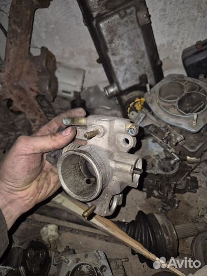 Дроссельная заслонка ваз