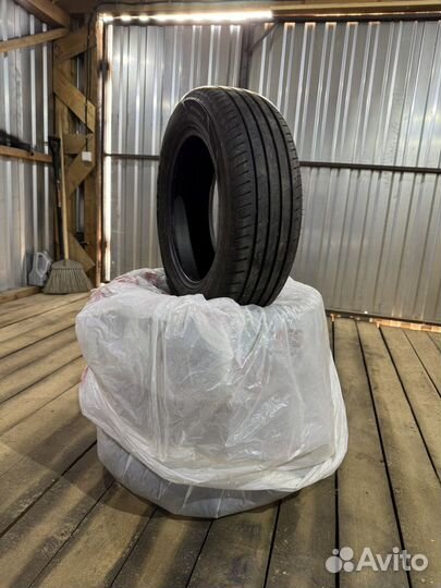 Nexen N'Fera SU4 185/65 R15