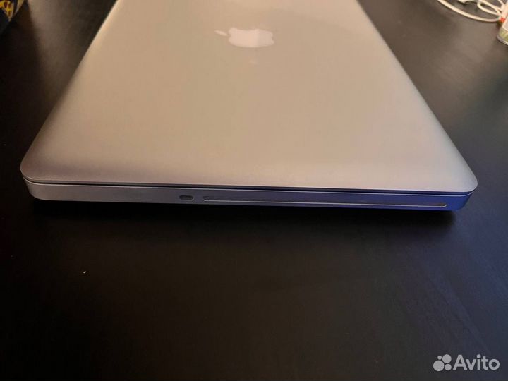 Apple MacBook Pro 13 10gb RAM 512gb SSD