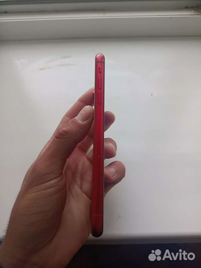 iPhone xr 64 red product
